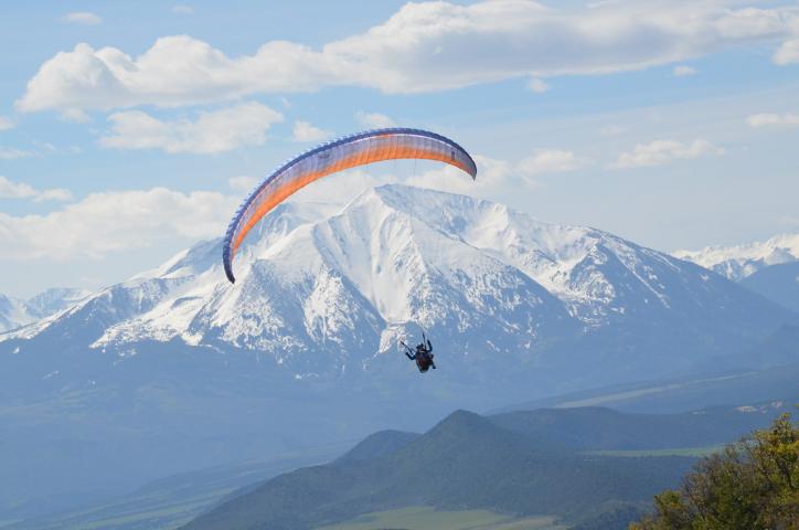 Paragliding